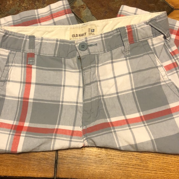 Old Navy Boys plaid Shorts, size 12 - Picture 3 of 3